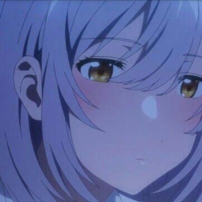 女子边散步边捡烟头 两天捡超800枚